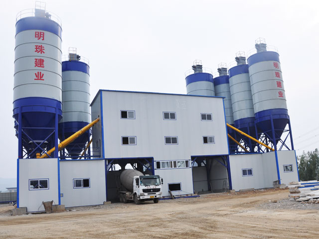 明珠(zhū)建業混(hun)凝土攪(jiao)拌站